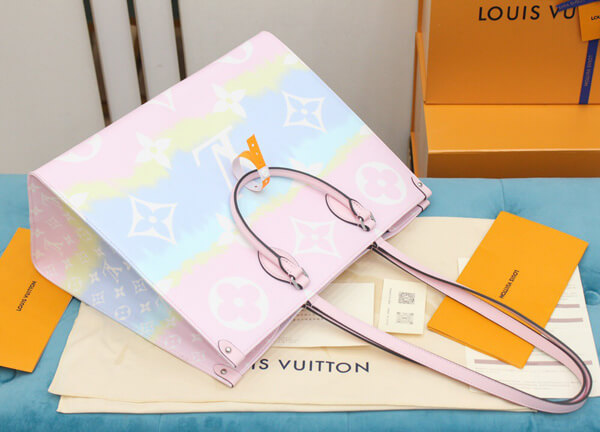 2022SS♡超限定で争奪戦♪Louis Vuitton ルイヴィトン オンザゴー 偽物 ESCALE M45119 LV エスカル