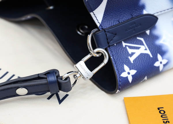 2022年春夏新作超限定で争奪戦♪LV LOUIS VUITTON ルイヴィトン ネオノエ コピー ESCALEネオノエ エスカル M45124