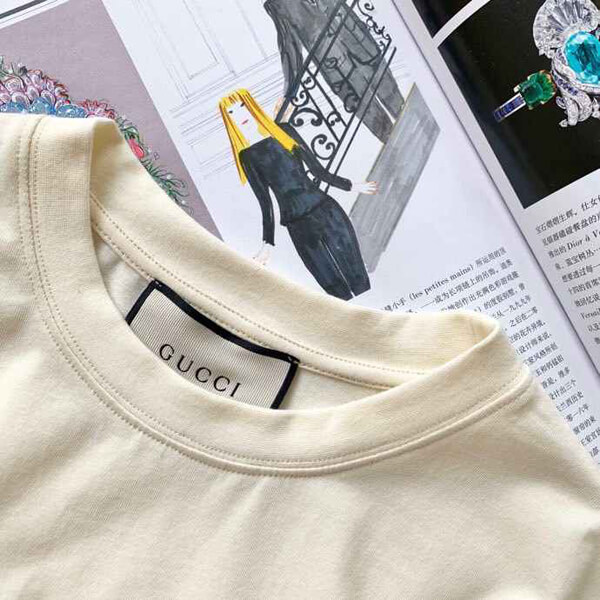 2022新作限定人気 GUCCI★グッチ いちご コピー Tシャツ  大人コーデ ストロベリーオーバーサイズ 539081 XJA2J 7136