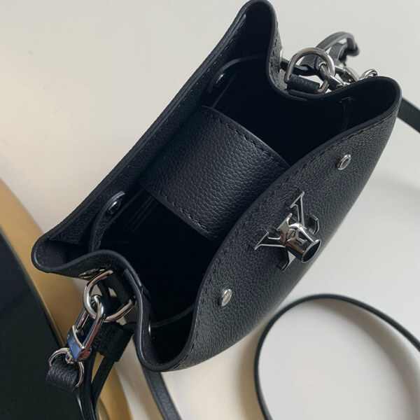 2022年春夏新作☆【Louis Vuitton】ルイヴィトンコピー ナノ ロックミー・バケット M68709
